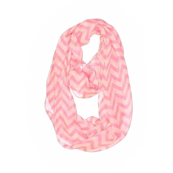 5/ $25 Pink White Chevron/Herringbone pattern Scarf - Picture 1 of 6